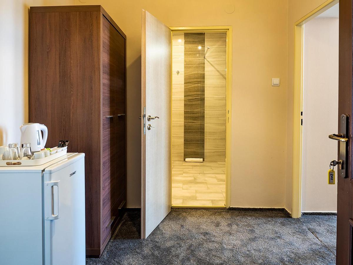 Hotel Olympia Ceska Lipa Luaran gambar