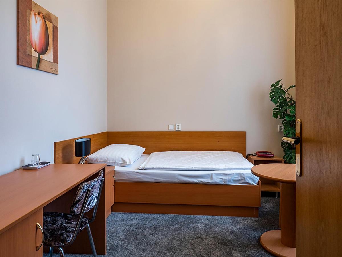 Hotel Olympia Ceska Lipa Luaran gambar
