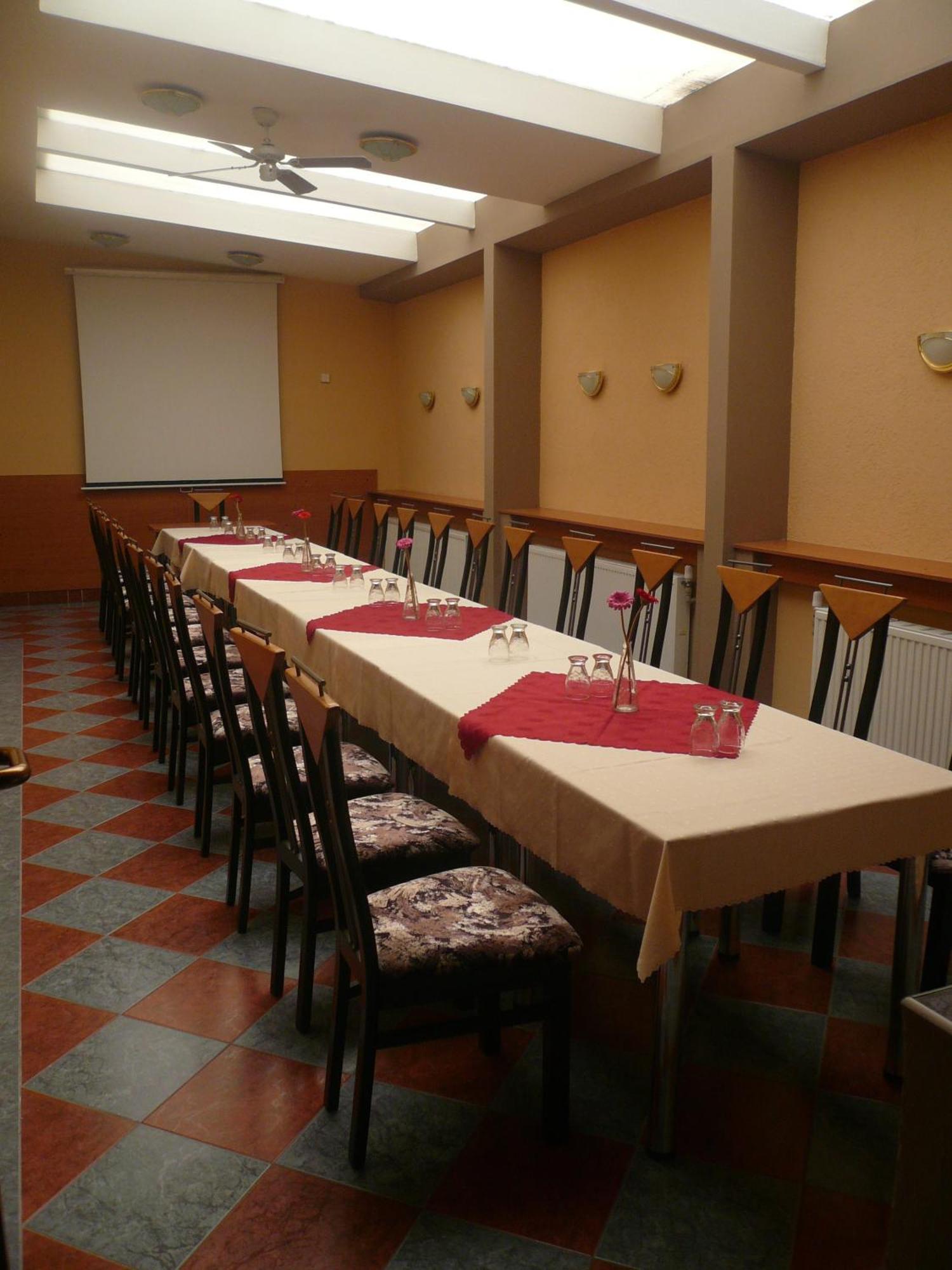 Hotel Olympia Ceska Lipa Luaran gambar