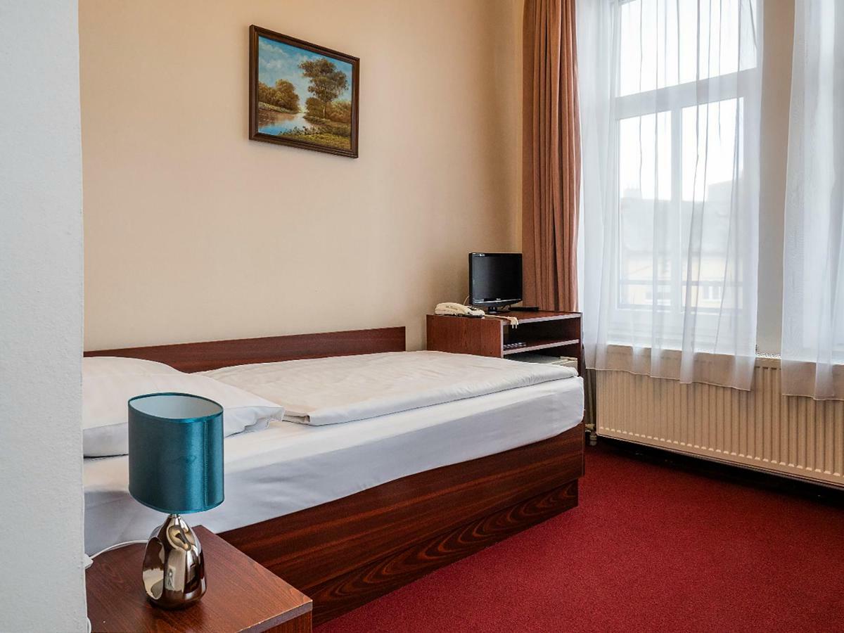 Hotel Olympia Ceska Lipa Luaran gambar