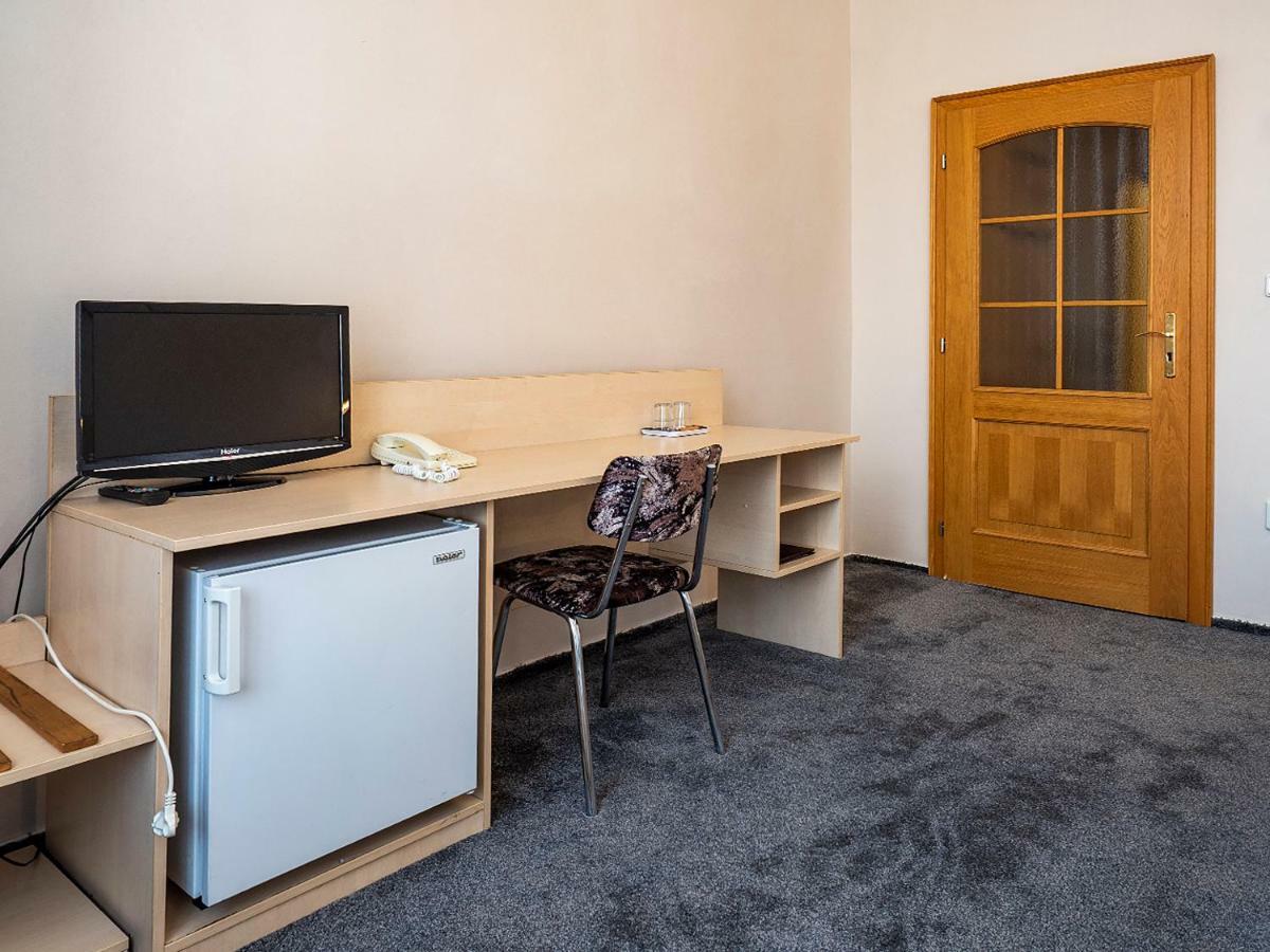 Hotel Olympia Ceska Lipa Luaran gambar