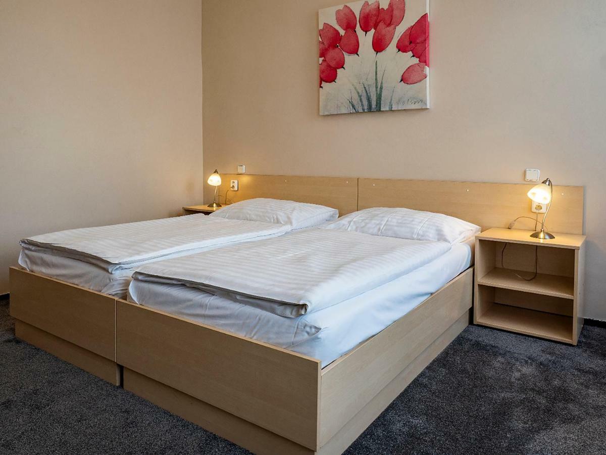 Hotel Olympia Ceska Lipa Luaran gambar